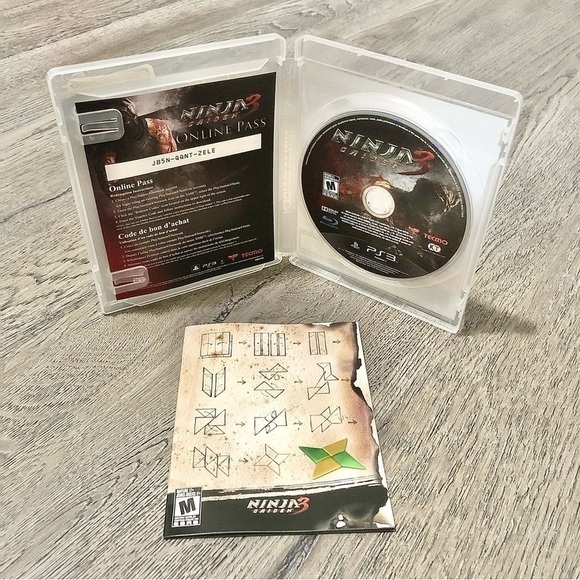 SONY Ninja Gaiden 3 (PlayStation 3, 2012) PS3 Complete CIB - Picture 1 of 4